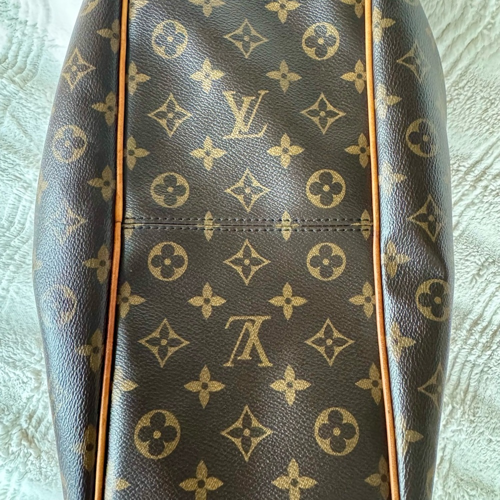 Louis Vuitton Delightful MM Monogram Shoulder Bag - Picture 14 of 14
